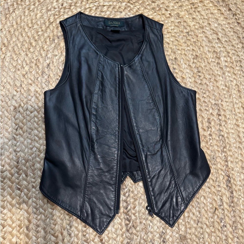 Danier Women's Black Leather Vest